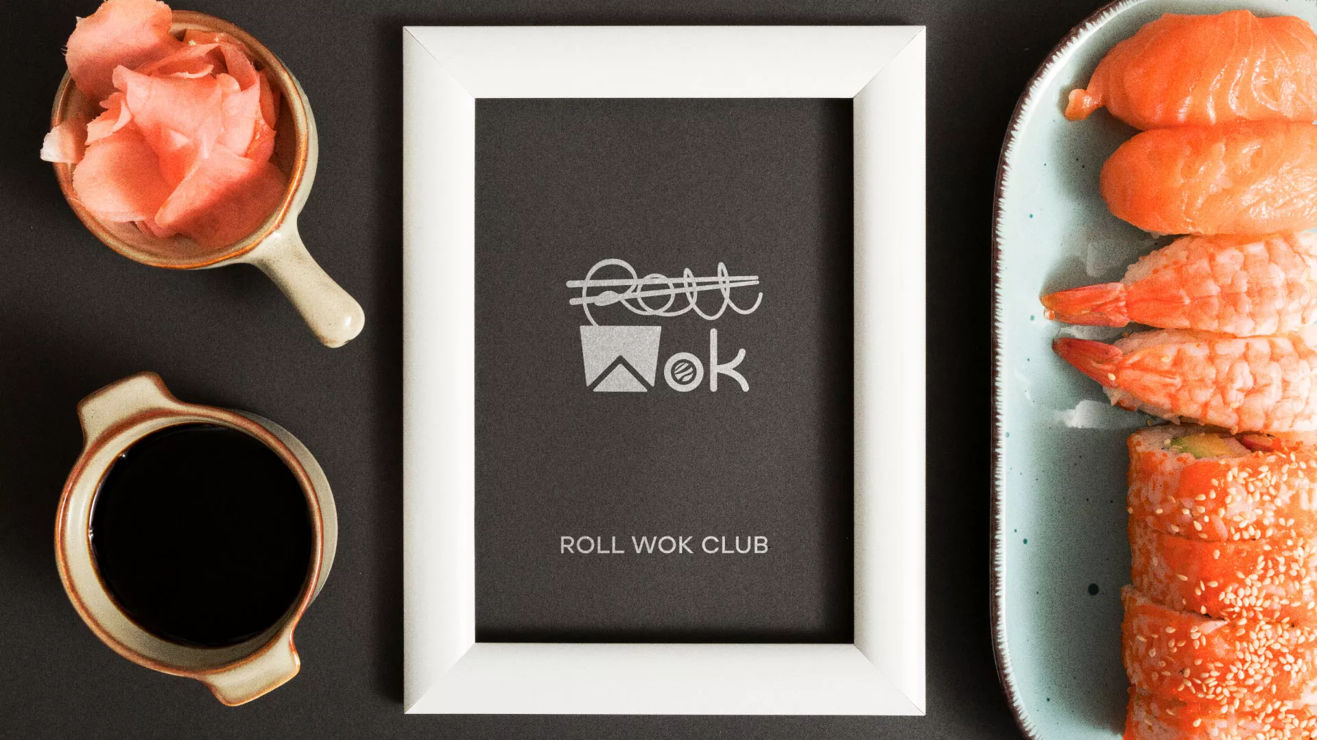 Разработка логотипа суши-бара «Roll Wok Club» в Лесосибирске